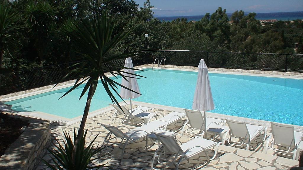 Natural Blue Green Apartment Almiros Beach Eksteriør bilde