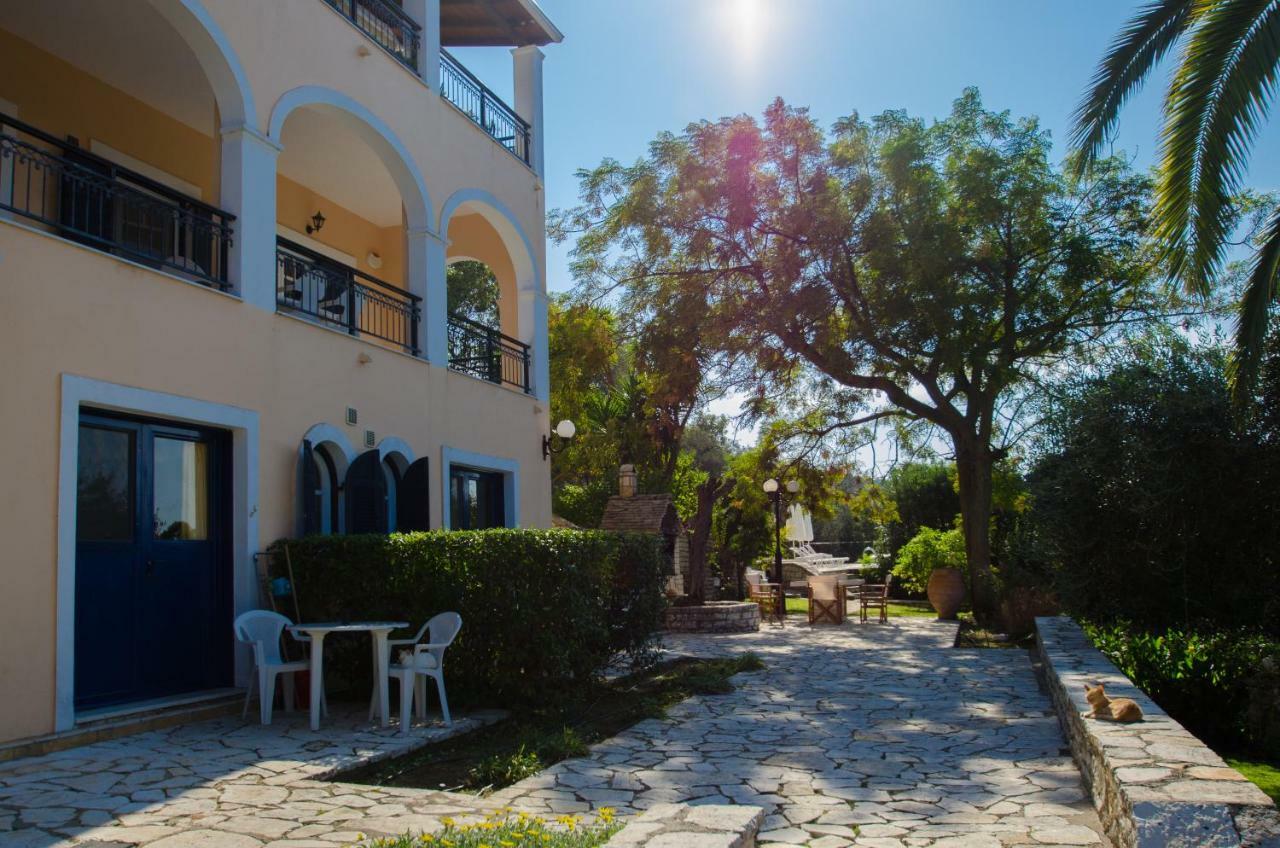 Natural Blue Green Apartment Almiros Beach Eksteriør bilde